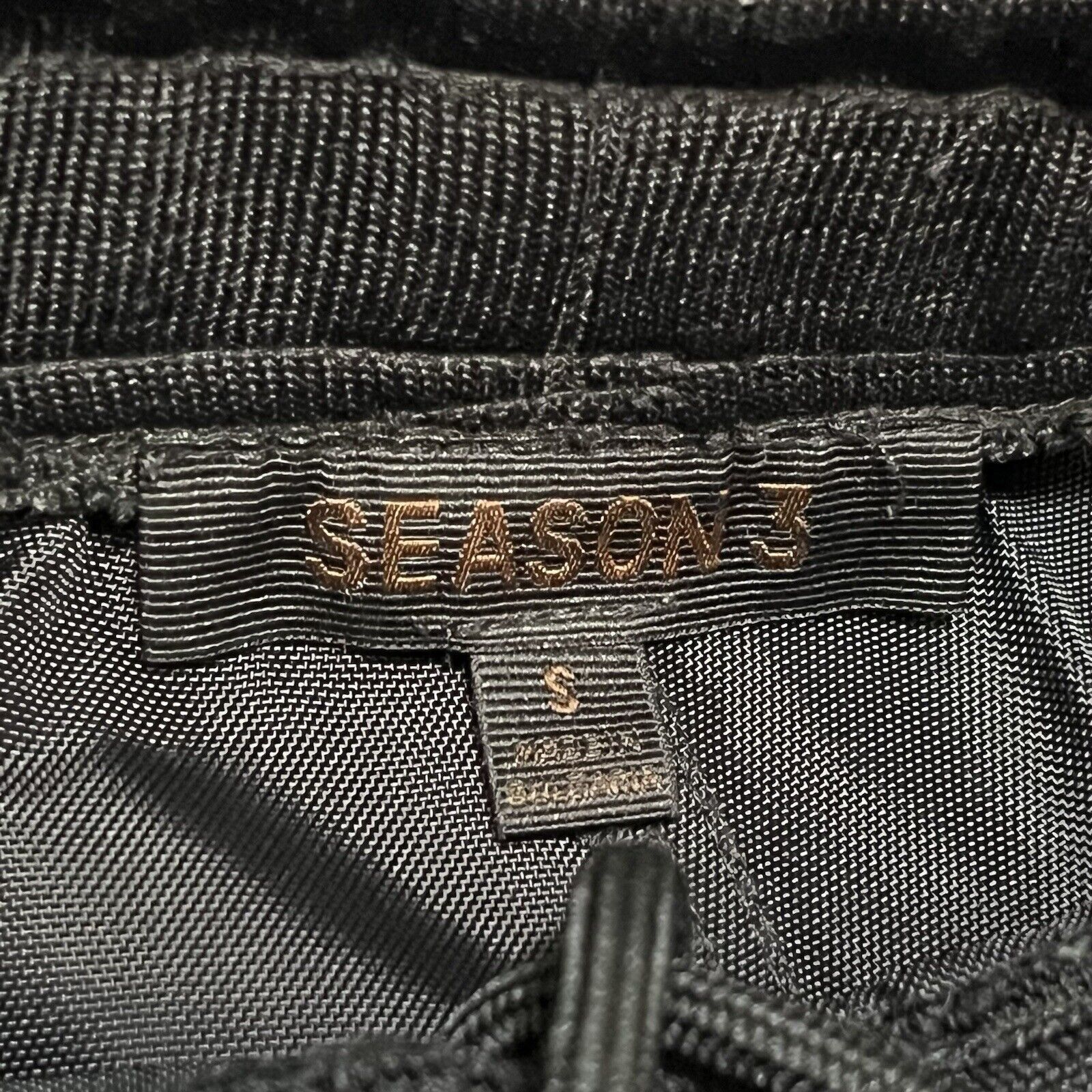 Yeezy Yeezy Season 3 Tyvek Jogger True Onyx Mens Small Black Pants Size US 28 / EU 44 - 3 Thumbnail