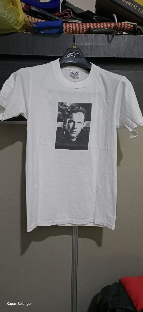 Rap Tees × Vintage Vintage 90s kevin costner face shirt raptees Size US S / EU 44-46 / 1 - 1 Thumbnail