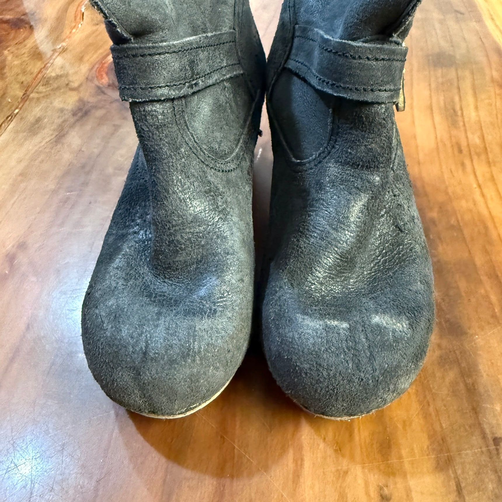 Vintage Sanita Women's Bootie Ankle Boots 7 Suede Buckle Gray Leather Insole Leather Lining Brown ML Size US 7 / IT 37 - 3 Thumbnail