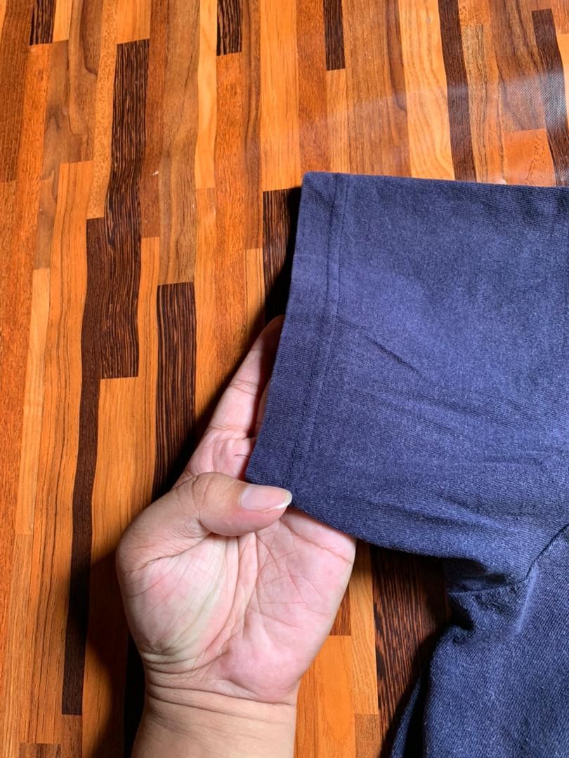 Vintage Surf style BODY GLOVE faded dark blue t-shirt. Size US L / EU 52-54 / 3 - 3 Thumbnail
