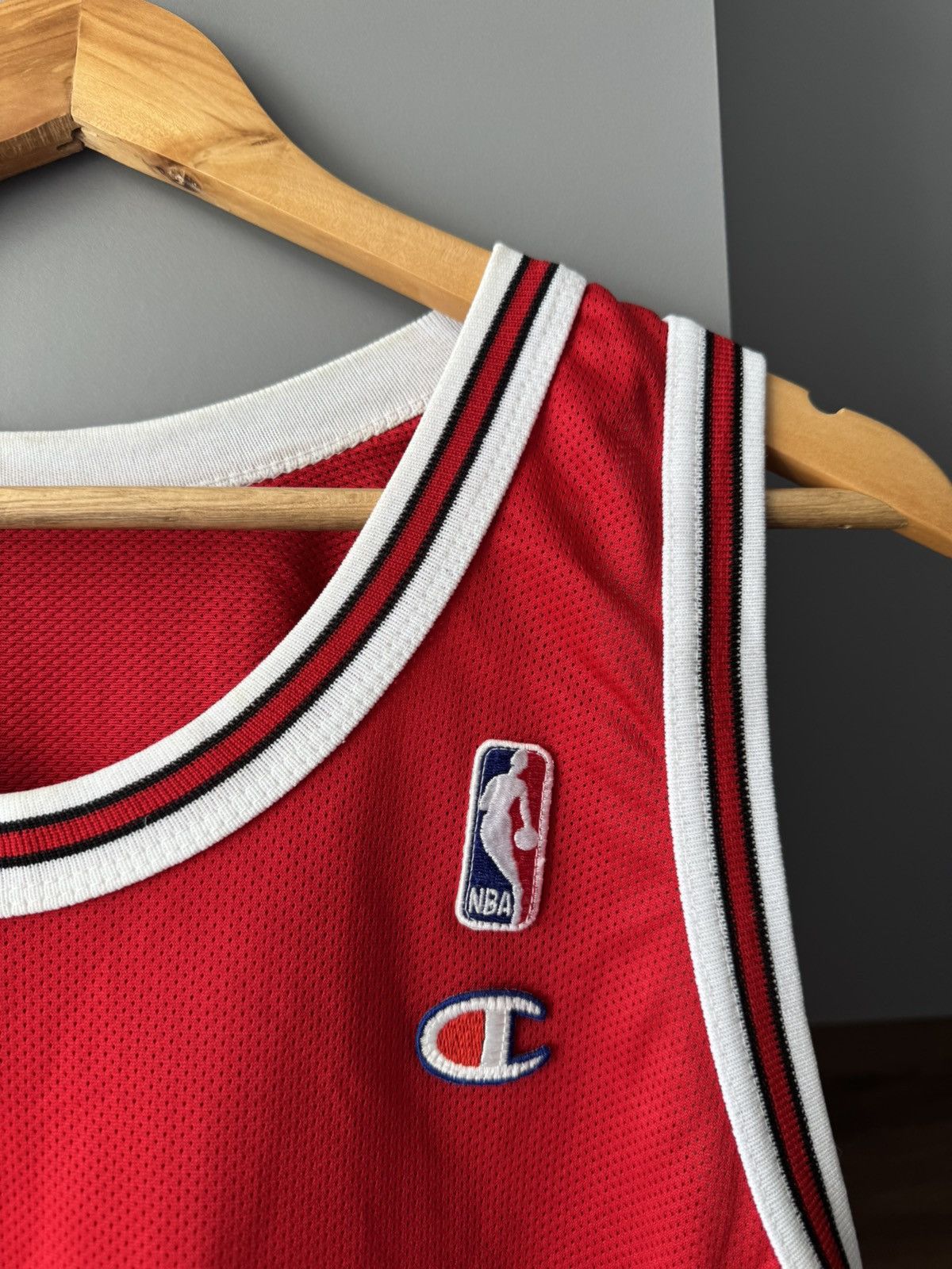 Champion × NBA × Vintage Vintage Michael Jordan #23 Chicago Bulls Home Jersey Size US M / EU 48-50 / 2 - 4 Thumbnail