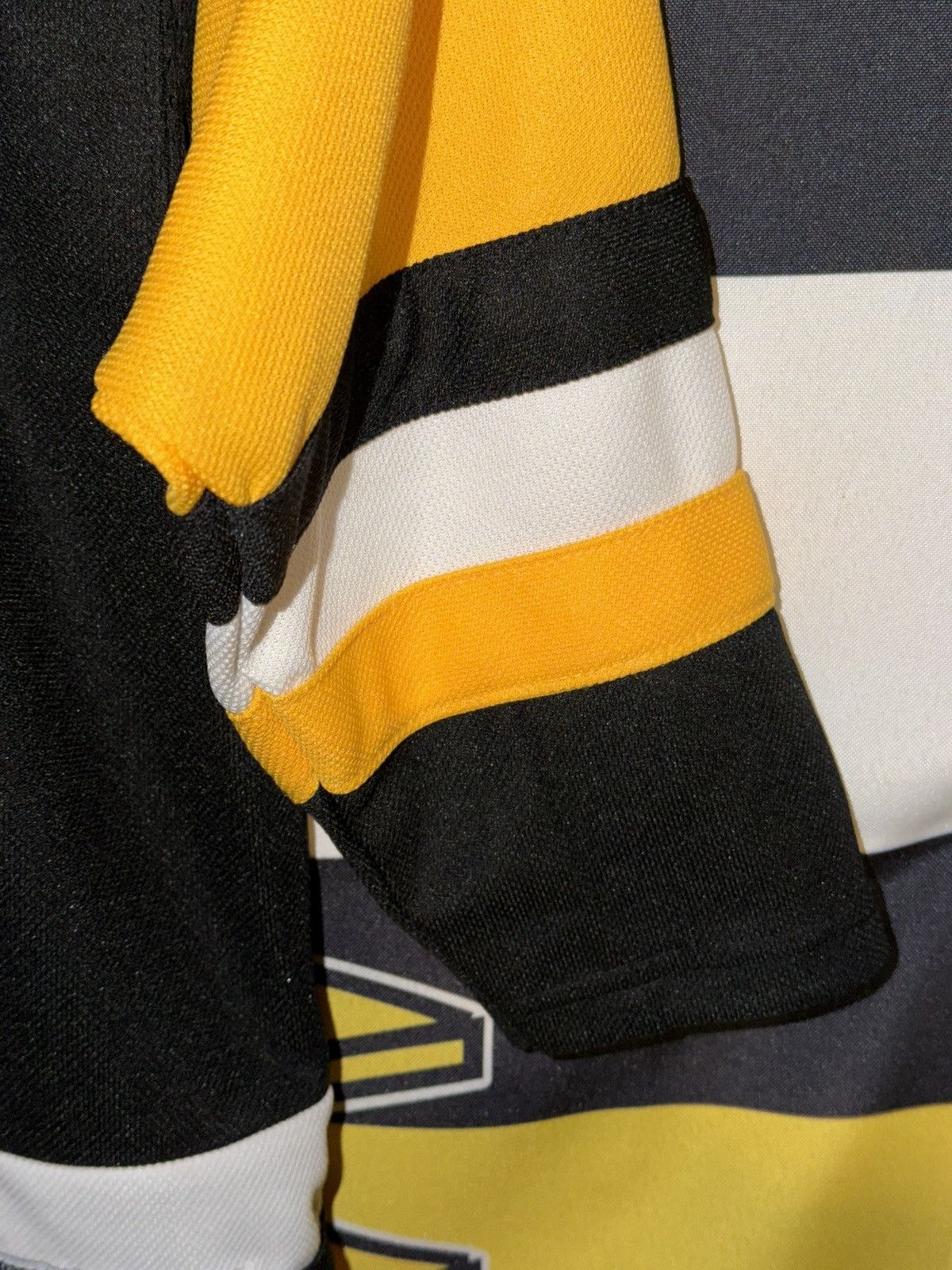 NHL Fanatics NHL Penguins Kessel #81 Kids Youth Jersey 4/7 Size US XS / EU 42 / 0 - 16 Thumbnail
