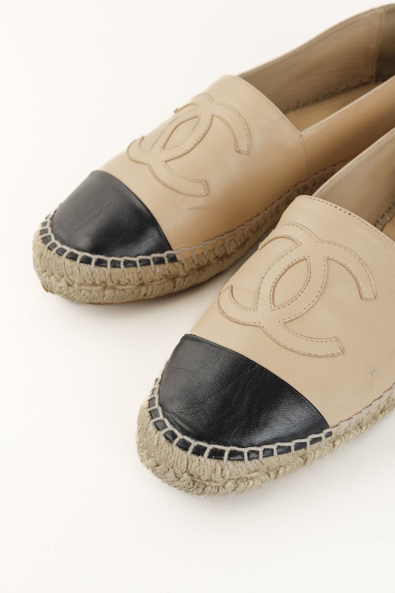 Chanel Chanel Espadrilles in Beige and Black Lambskin Size US 10.5 / IT 40.5 - 7 Thumbnail