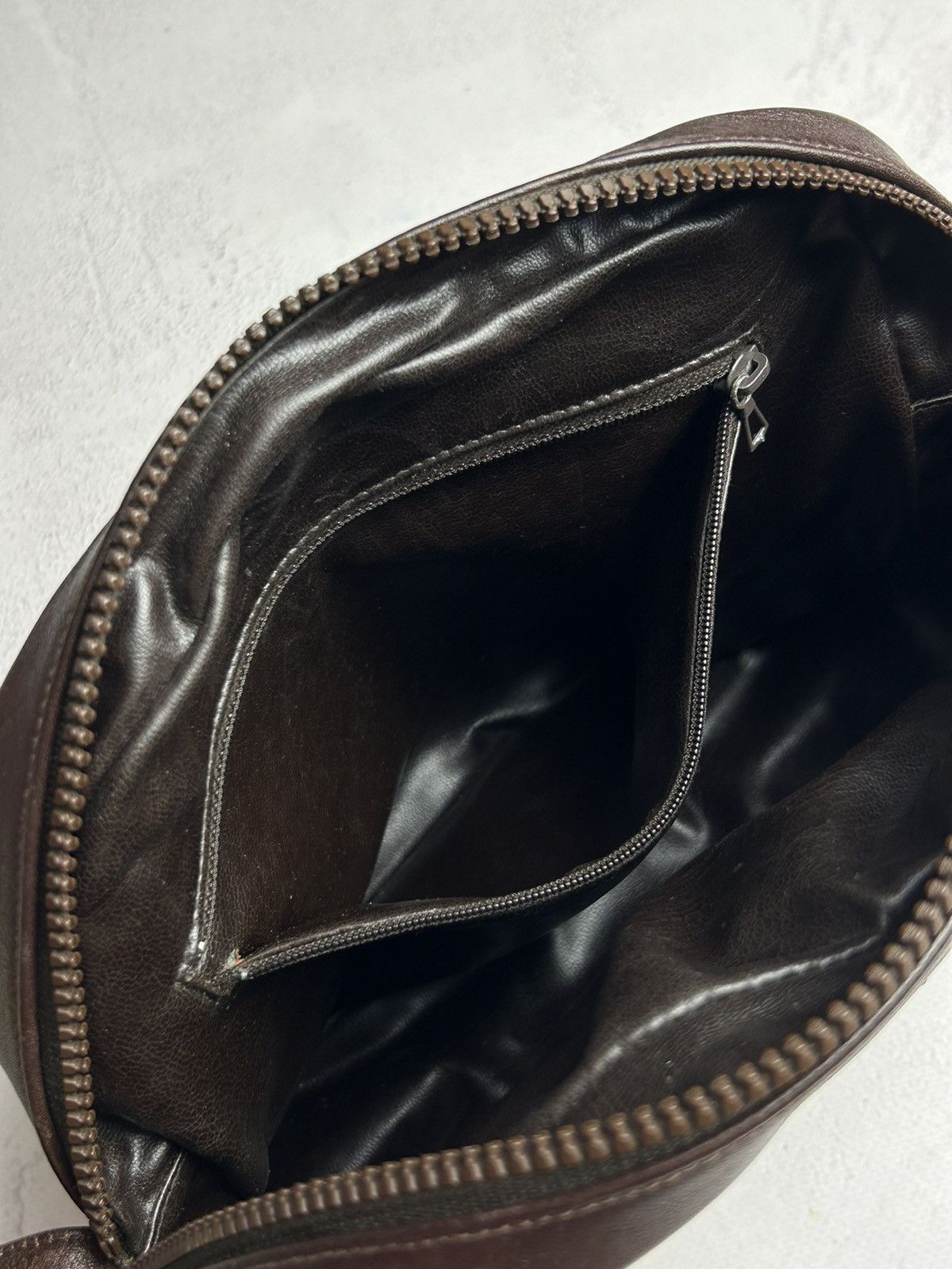 Celine × Designer Celine shoulder bag Triomphe gold hardware leather Size ONE SIZE - 19 Thumbnail