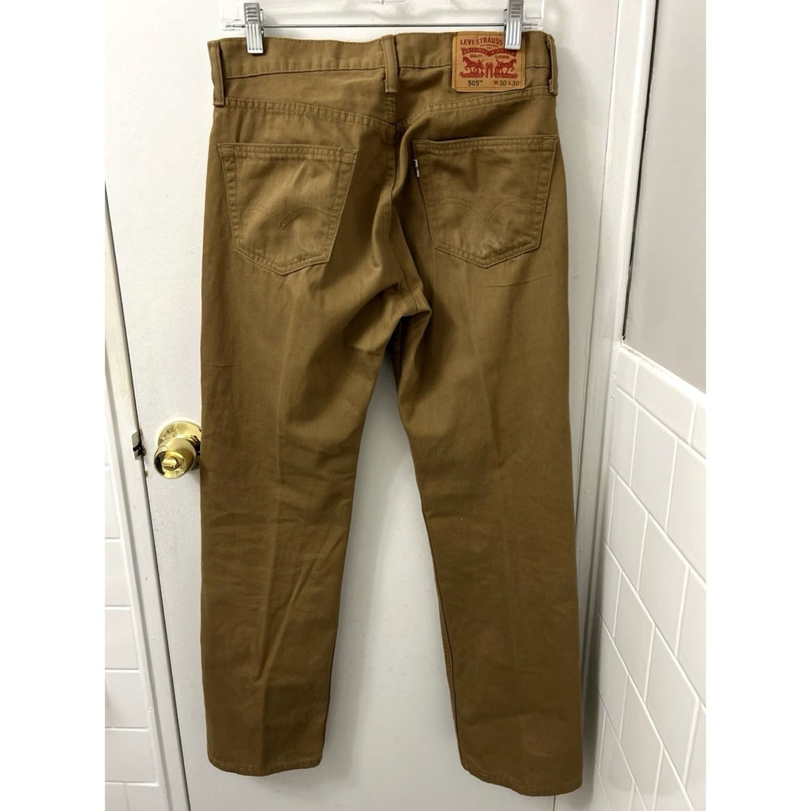 Vintage Levi Strauss 505 Pants Mens 30x30 Brown Regular Fit Khaki Trousers Cotton Corduroy Jeans Shirt? Size US 30 / EU 46 - 5 Thumbnail