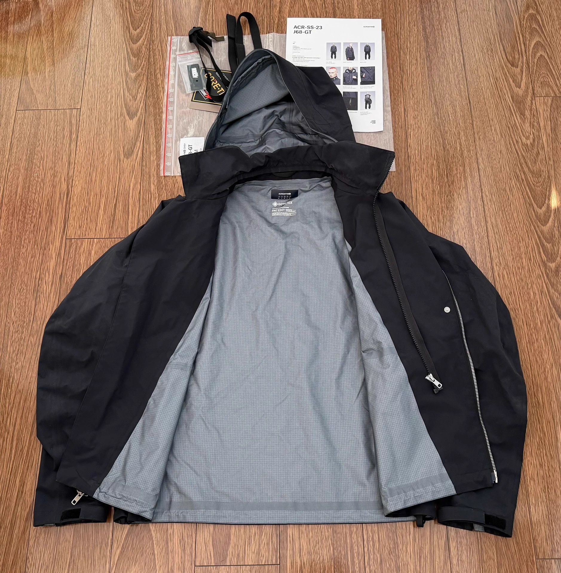Acronym Acronym J68-GT 3L Gore-Tex® Pro Rider Jacket M Size US M / EU 48-50 / 2 - 3 Thumbnail