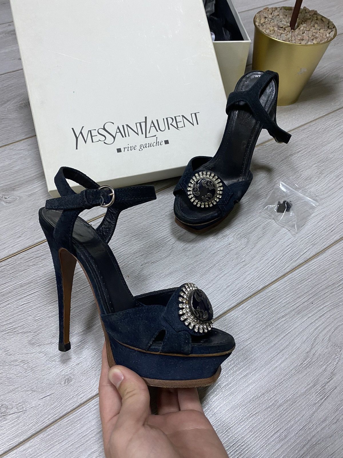 image of YVES Saint Laurent With Box Suede Rive Gauche Vintage Heel Shoes in Navy, Women's (Size 5)