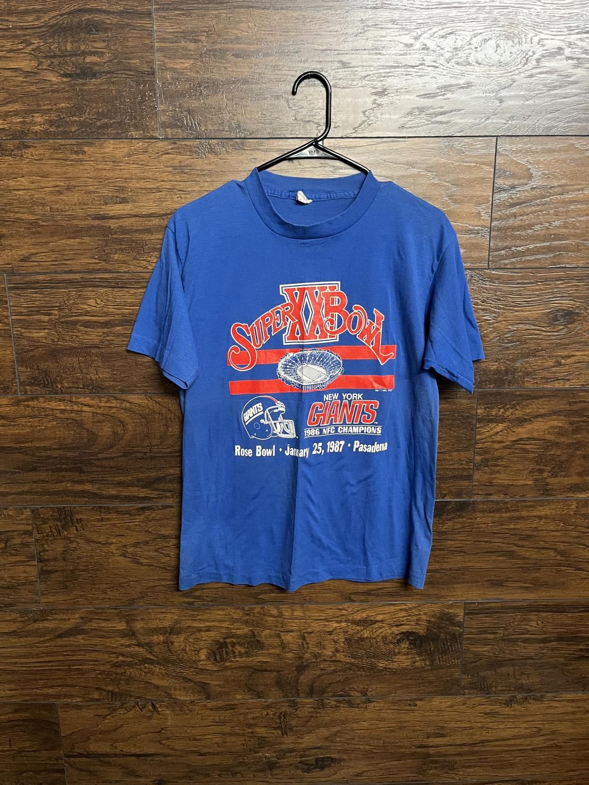 Designer Vintage NFL T-shirt New York Giants Super Bowl XXI 1987 Size US L / EU 52-54 / 3 - 1 Thumbnail