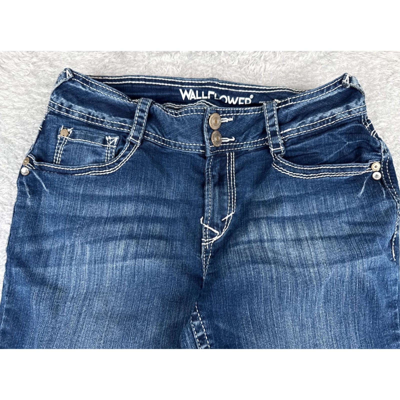 Vintage Wallflower Jeans Juniors 9 Blue Denim Jeans The Luscious Curvy Fit Cotton 28x30 Bootcut Stretch Womens Size 30" / US 8 / IT 44 - 4 Thumbnail
