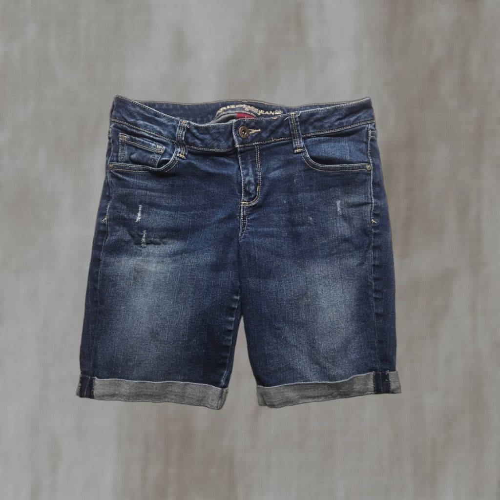 Vintage VINTAGE Arizona Jean Co. Blue Denim Shorts Bermuda Adult Women's Size 7 Cuffed Stretch Casual Summer Size 28" / US 6 / IT 42 - 1 Thumbnail