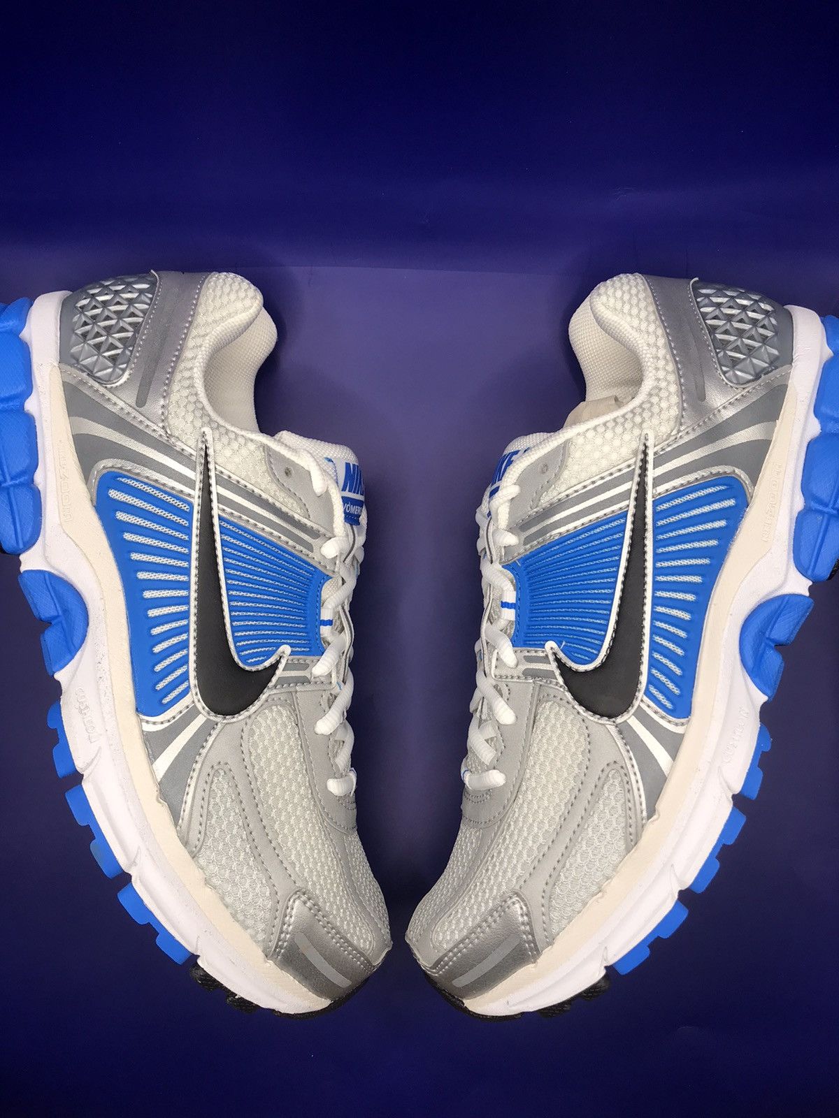 Nike Nike Zoom Vomero 5 Size US 9.5 / EU 42-43 - 2 Thumbnail