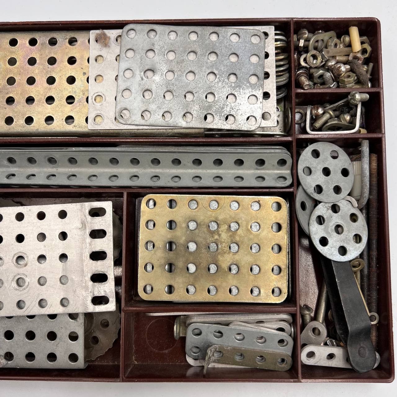 Vintage 1970s Vintage Metal Construction toy Set Mechanical Kit Size ONE SIZE - 6 Thumbnail