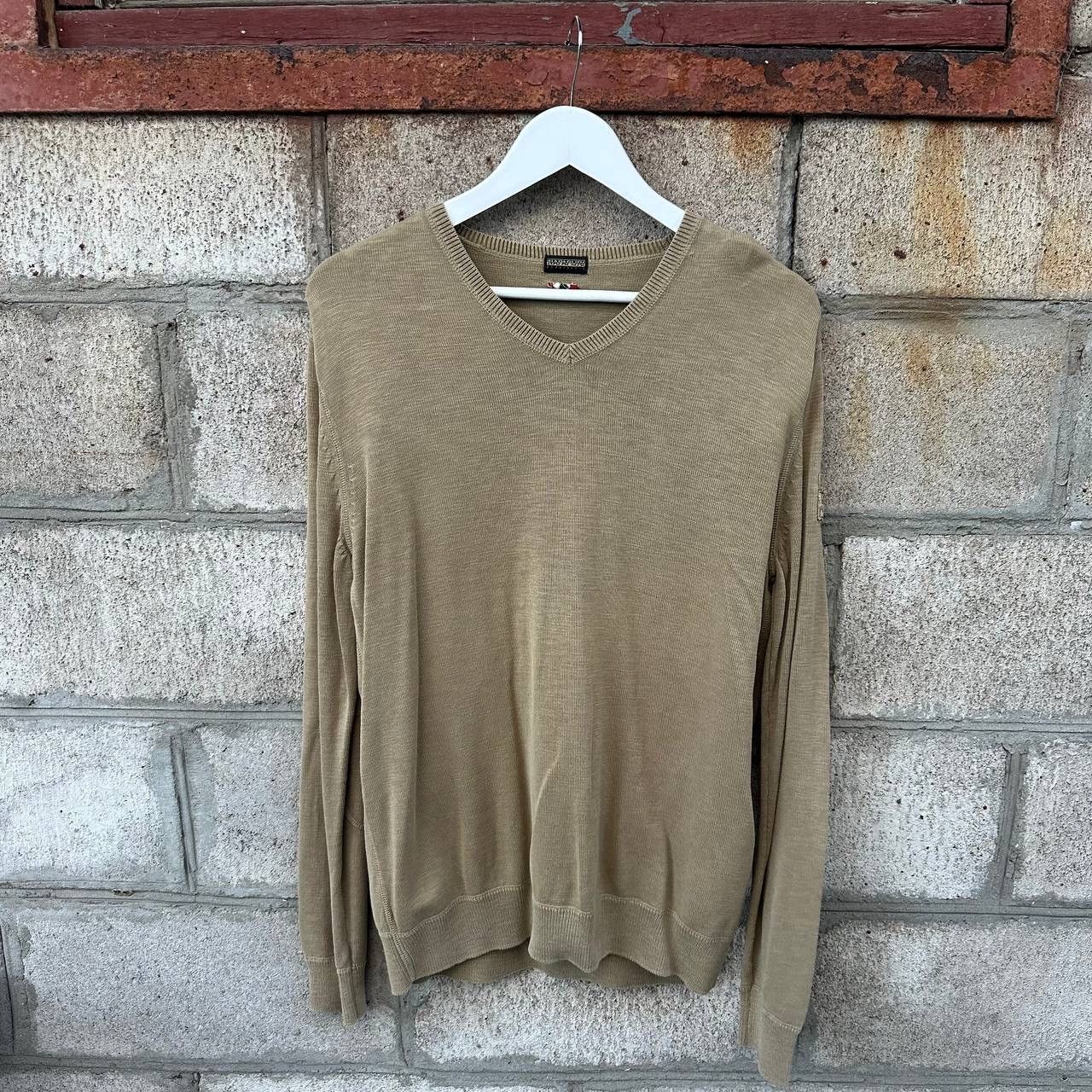 Napapijri Vintage Napapiriji V Neck Knit Sweater Old Money Y2K 00s Size US L / EU 52-54 / 3 - 1 Thumbnail