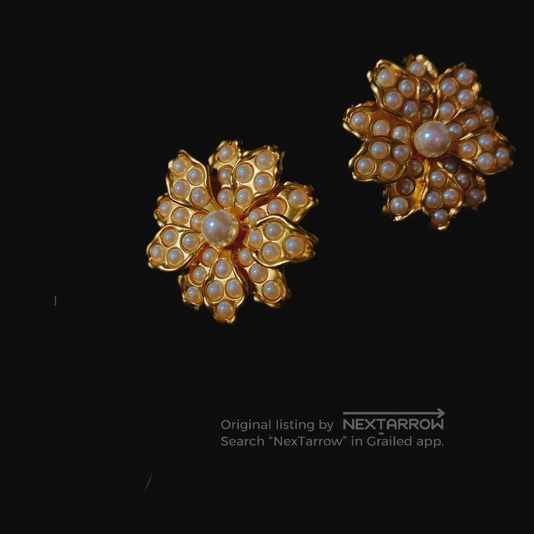 Kenzo Kenzo Paris Pearl Flower Vintage Earrings. Size ONE SIZE - 2 Thumbnail