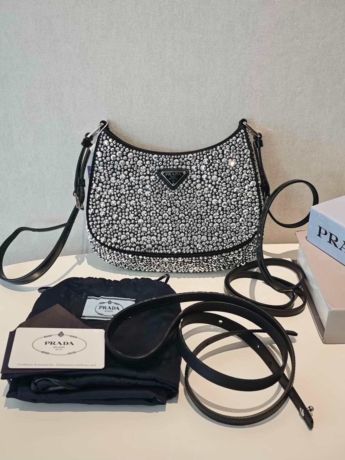 Prada Pre-loved Bag Very good condition Size ONE SIZE - 1 Thumbnail