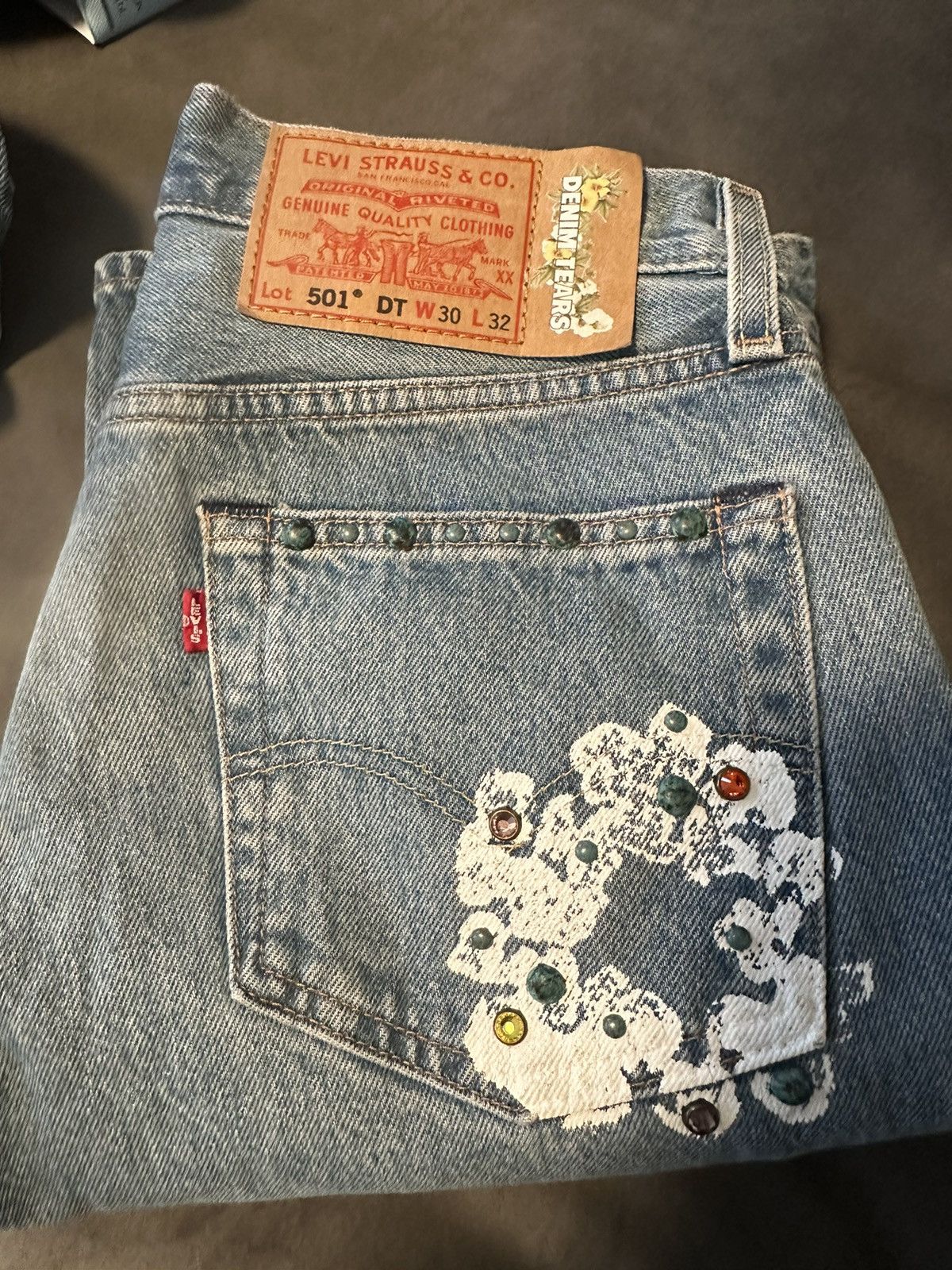 DENIM TEARS Denim Tears x Levi's 501 Cotton Rhinestone Wreath jeans Size US 30 / EU 46 - 5 Thumbnail