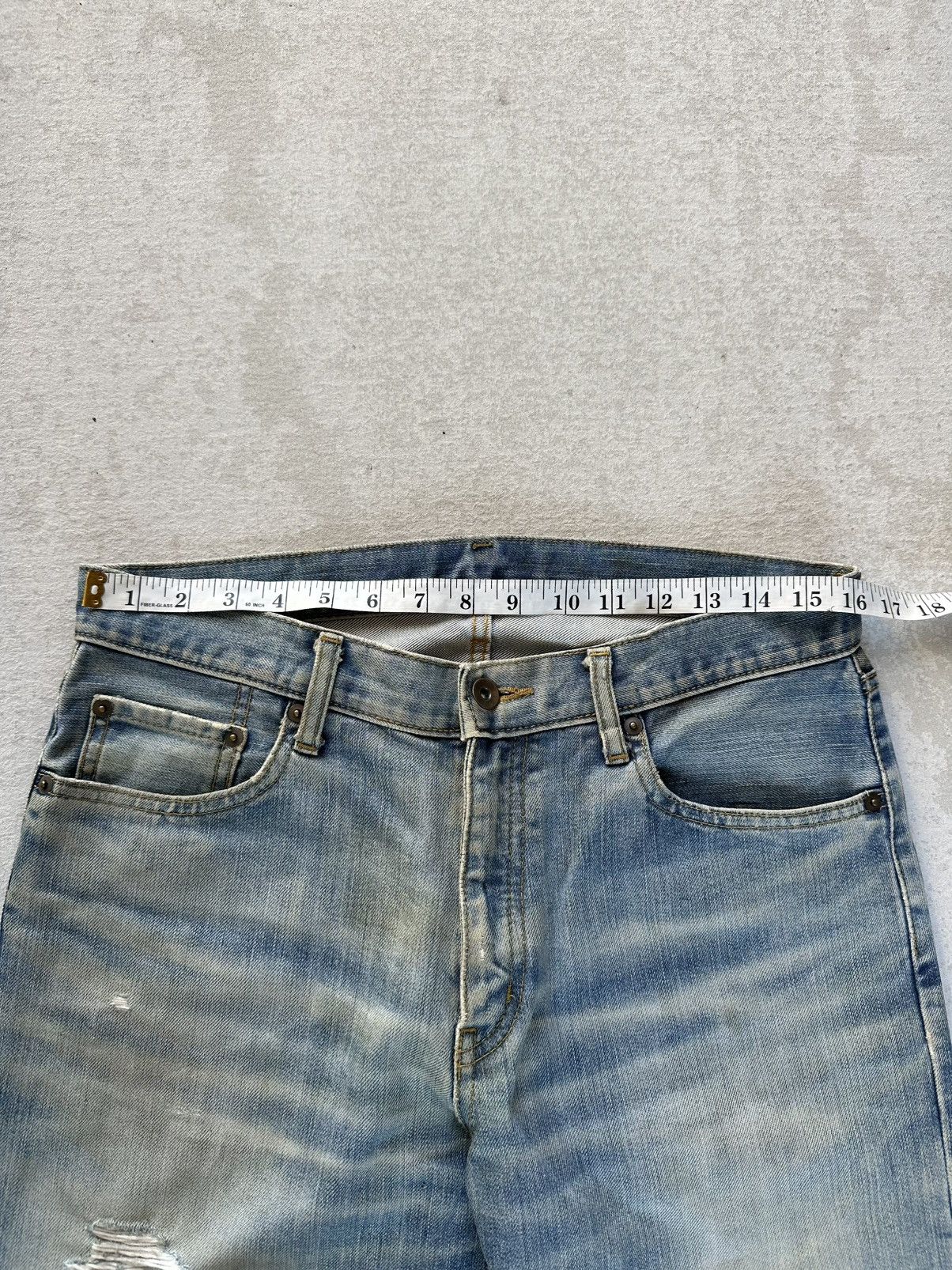 Vintage Vintage UNIQLO Japan Light Washed Distressed Denim Pants W32 Size US 32 / EU 48 - 9 Thumbnail