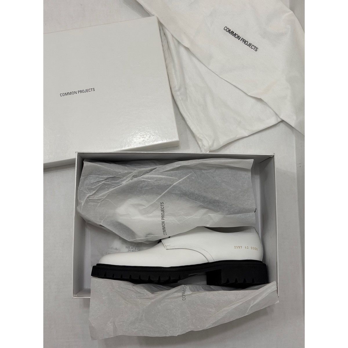 Common Projects COMMON PROJECTS WHITE OFFICER DERBY SHOES Size US 9 / EU 42 - 23 Thumbnail