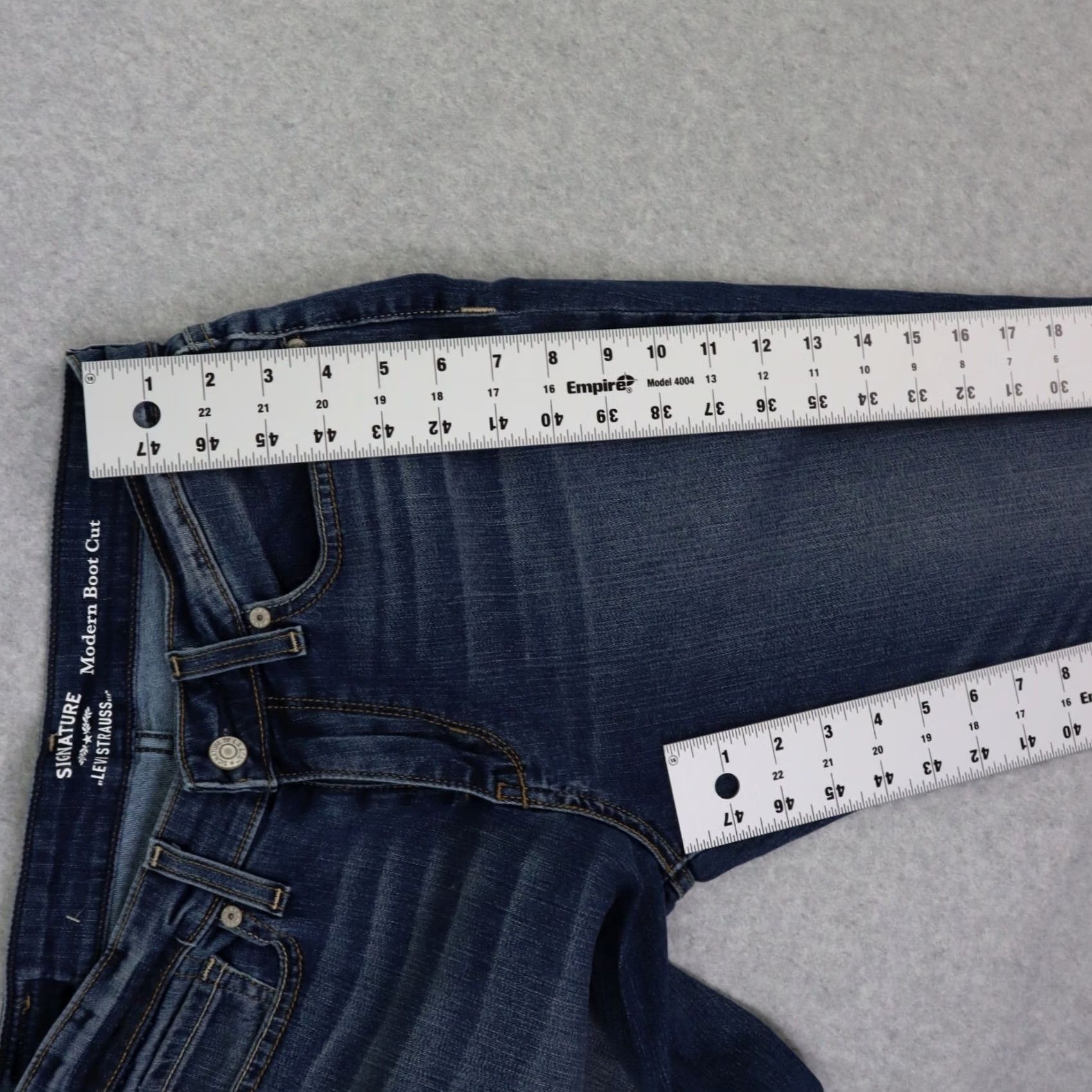 Levi's Levi Strauss Signature WOMEN Jeans Size 30 Boot Cut Blue Denim Size 30" / US 8 / IT 44 - 4 Thumbnail
