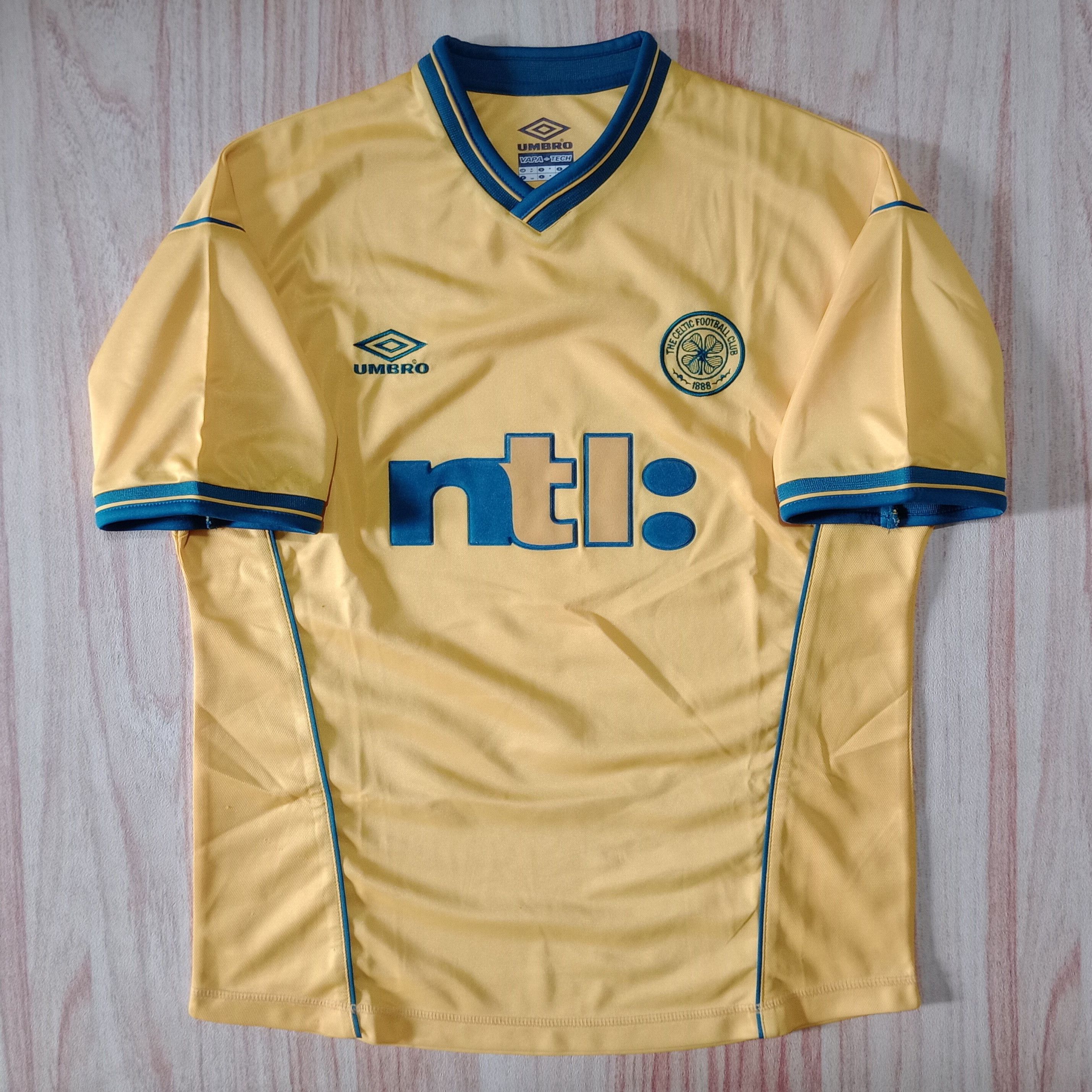 Umbro × Vintage Celtic 1998/99 Away Jersey #7 Larsson Umbro