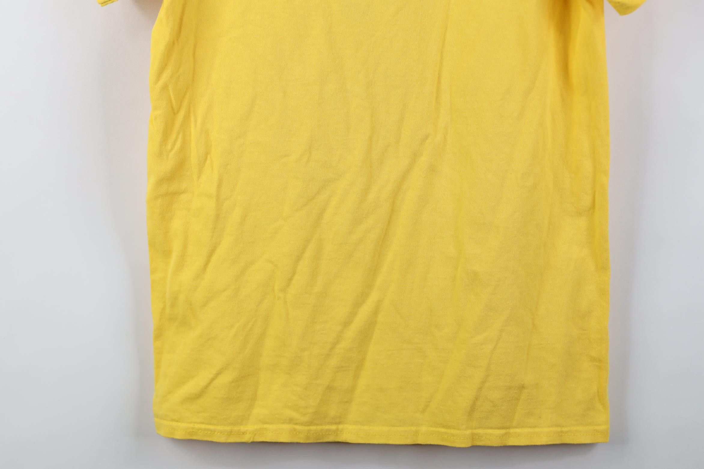 Vintage Y2K University of Michigan Track and Field Camp T-Shirt Size M / US 6-8 / IT 42-44 - 11 Thumbnail