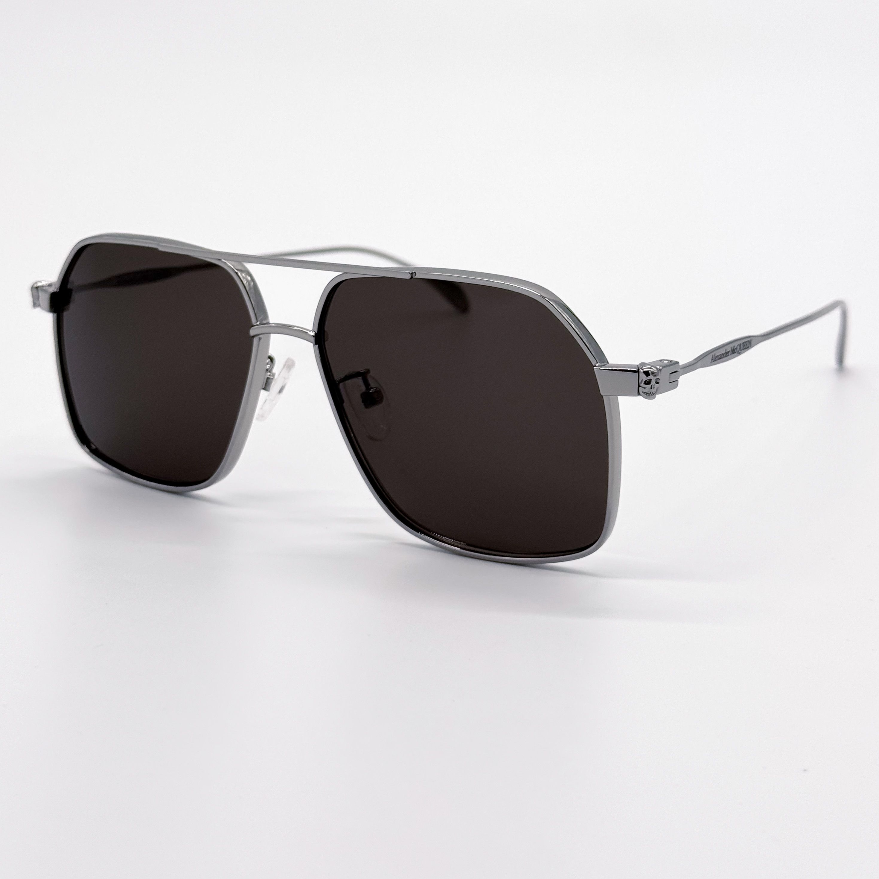 Alexander McQueen NEW ALEXANDER MCQUEEN AM0372S 001 PILOT SILVER SUNGLASSES Size ONE SIZE - 2 Thumbnail