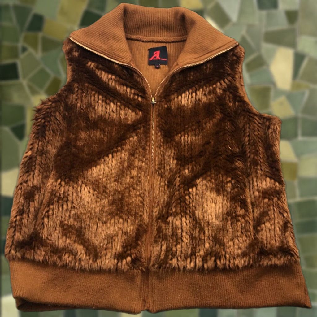 Vintage Adrienne Landau Womens Vest 1X Brown Full Zip High Collar Faux Fur Lined Knit Zip Vest 1X Womens Brown Adrienne Landau Vest Size XL / US 12-14 / IT 48-50 - 1 Thumbnail