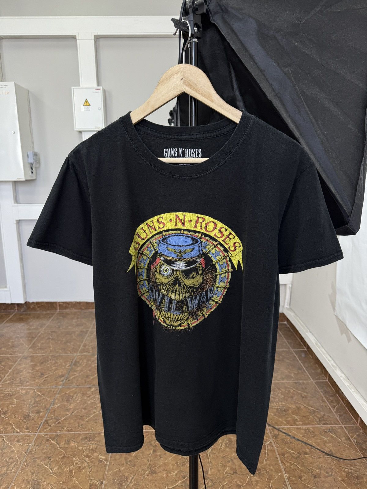 Guns N' Roses 🇺🇸 Guns N Roses Civil War Use Your Illusion 1991 Tour T-Shirt Size US L / EU 52-54 / 3 - 1 Thumbnail