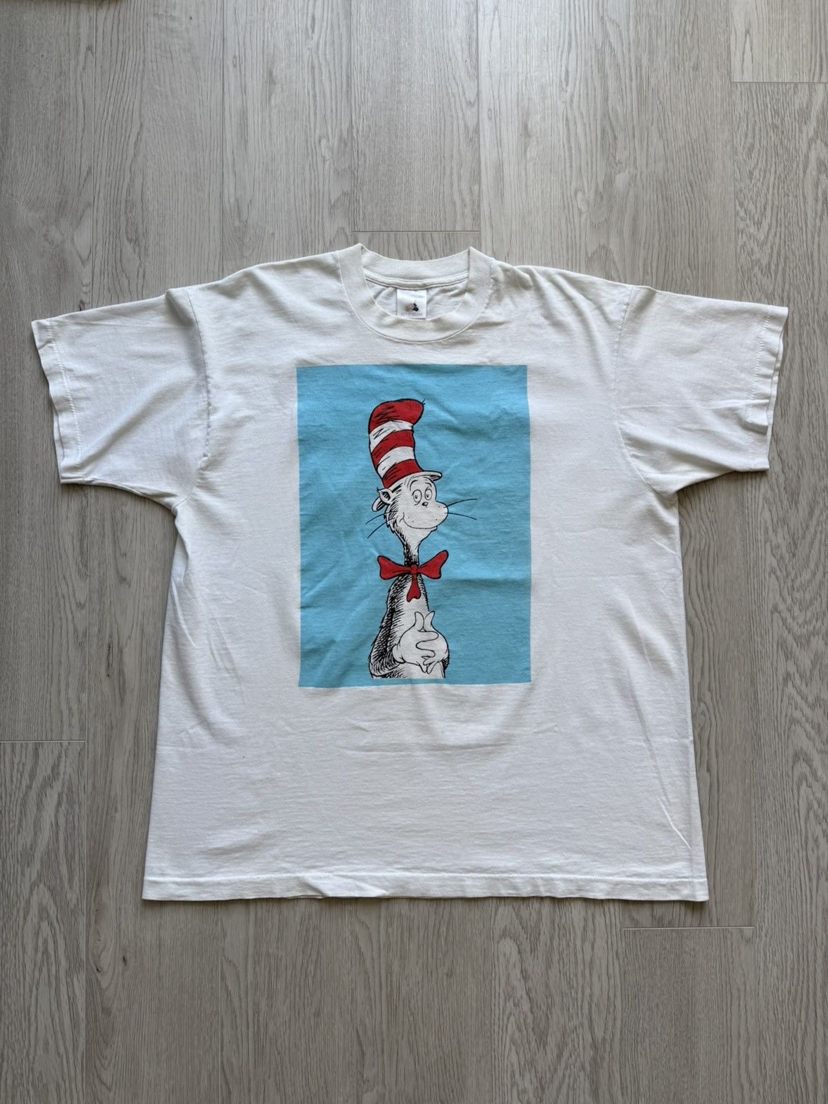 Vintage Vintage Dr. Seuss Cat In The Hat T Shirt Size US XL / EU 56 / 4 - 1 Thumbnail