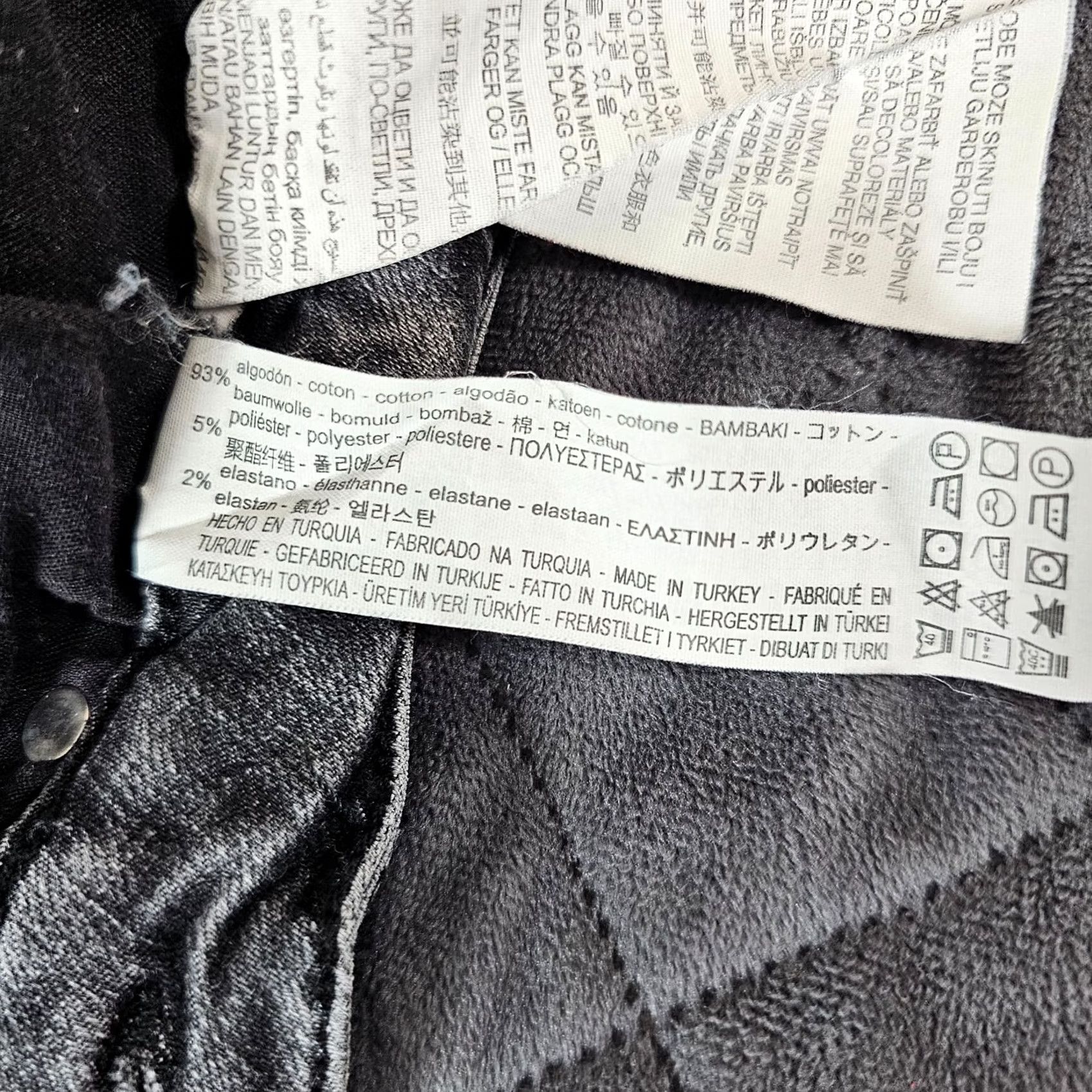Zara Zara Trafaluc Denimwear Black Skinny Jeans Size 4 Womens Mid Rise Stretch Denim Skinny Jeans Distressed Off? (note: not allowed to add new info) Size 27" / US 4 / IT 40 - 4 Thumbnail