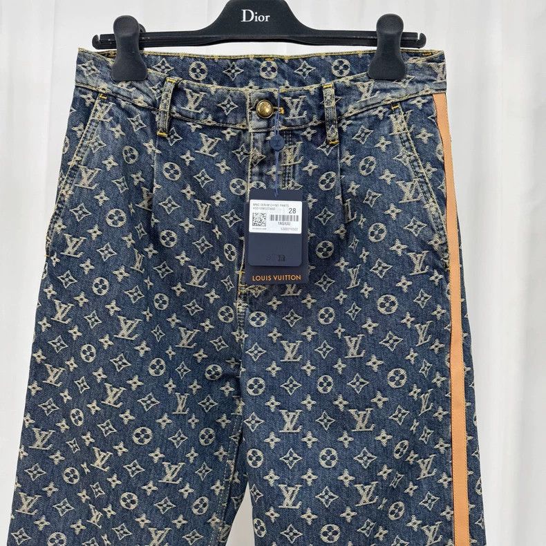 Louis Vuitton Louis Vuitton Leather-trimmed full-print jeans Size US 28 / EU 44 - 3 Thumbnail