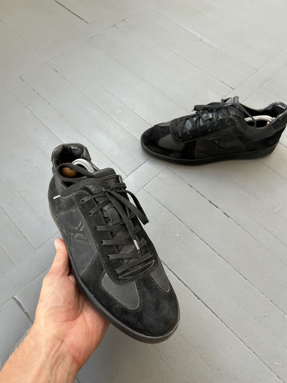 Louis Vuitton Louis Vuitton low top sneakers Size US 7.5 / EU 40-41 - 2 Thumbnail