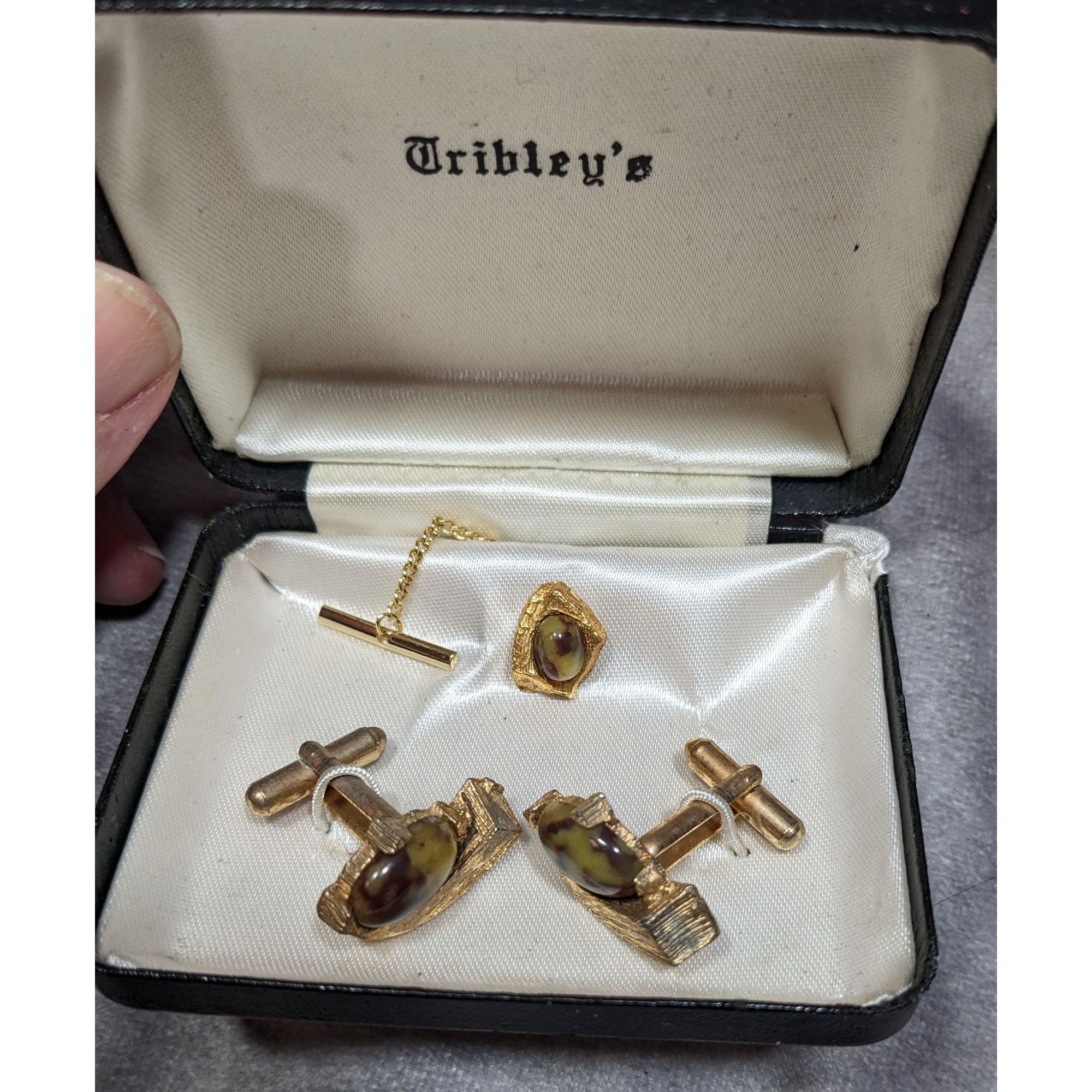 Other Tribley's Vintage Cuff Link And Tie Tack Set Gold Tone With Size ONE SIZE - 6 Thumbnail