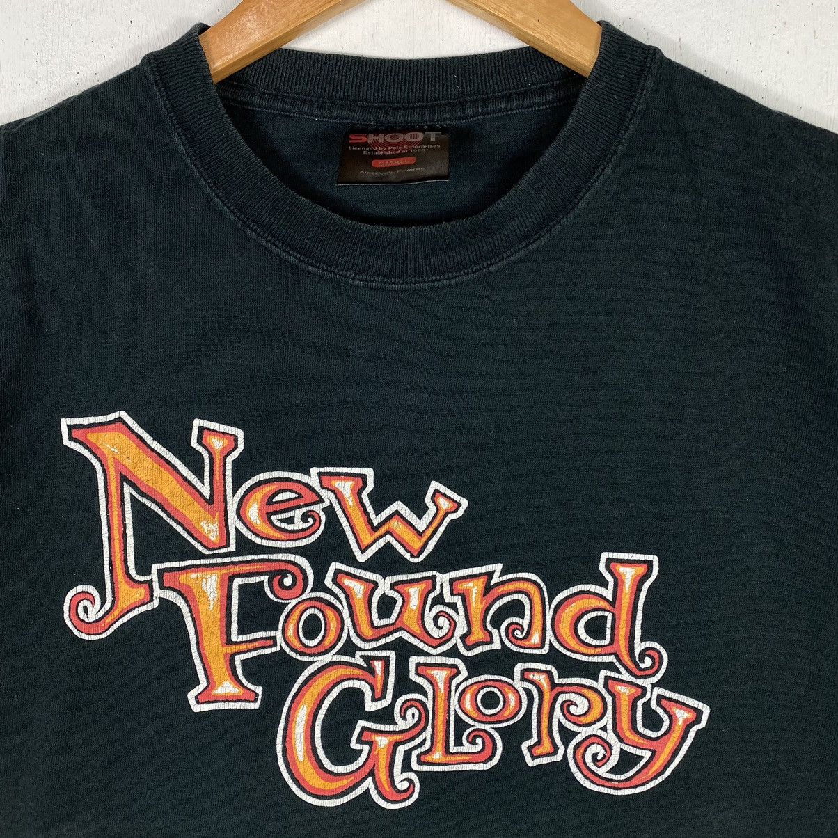 Band Tees VINTAGE NEW FOUND GLORY BAND CATALYST ALBUM TEE Size US S / EU 44-46 / 1 - 3 Thumbnail