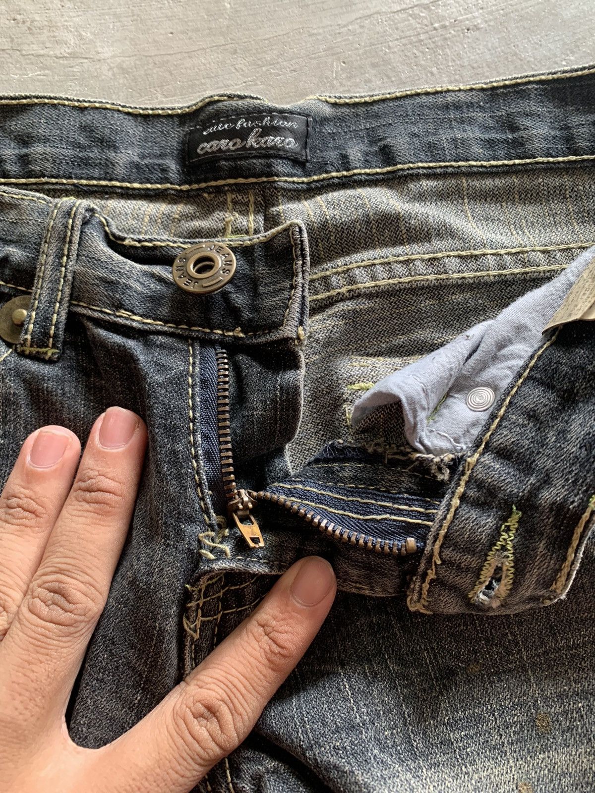 20471120 × Designer × Japanese Brand flare i6w9 lgb inspired jeans distressed japanese style Size 30" / US 8 / IT 44 - 5 Thumbnail