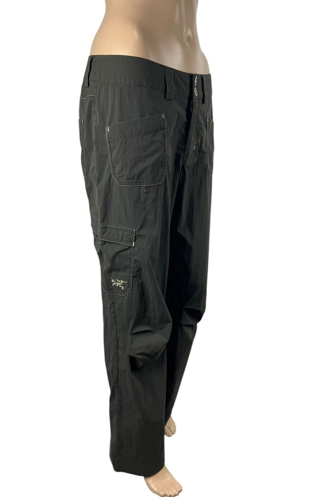 Arc'teryx Arcteryx Cargo Pants Vintage Womens Trousers size 6 Size 28" / US 6 / IT 42 - 1 Thumbnail