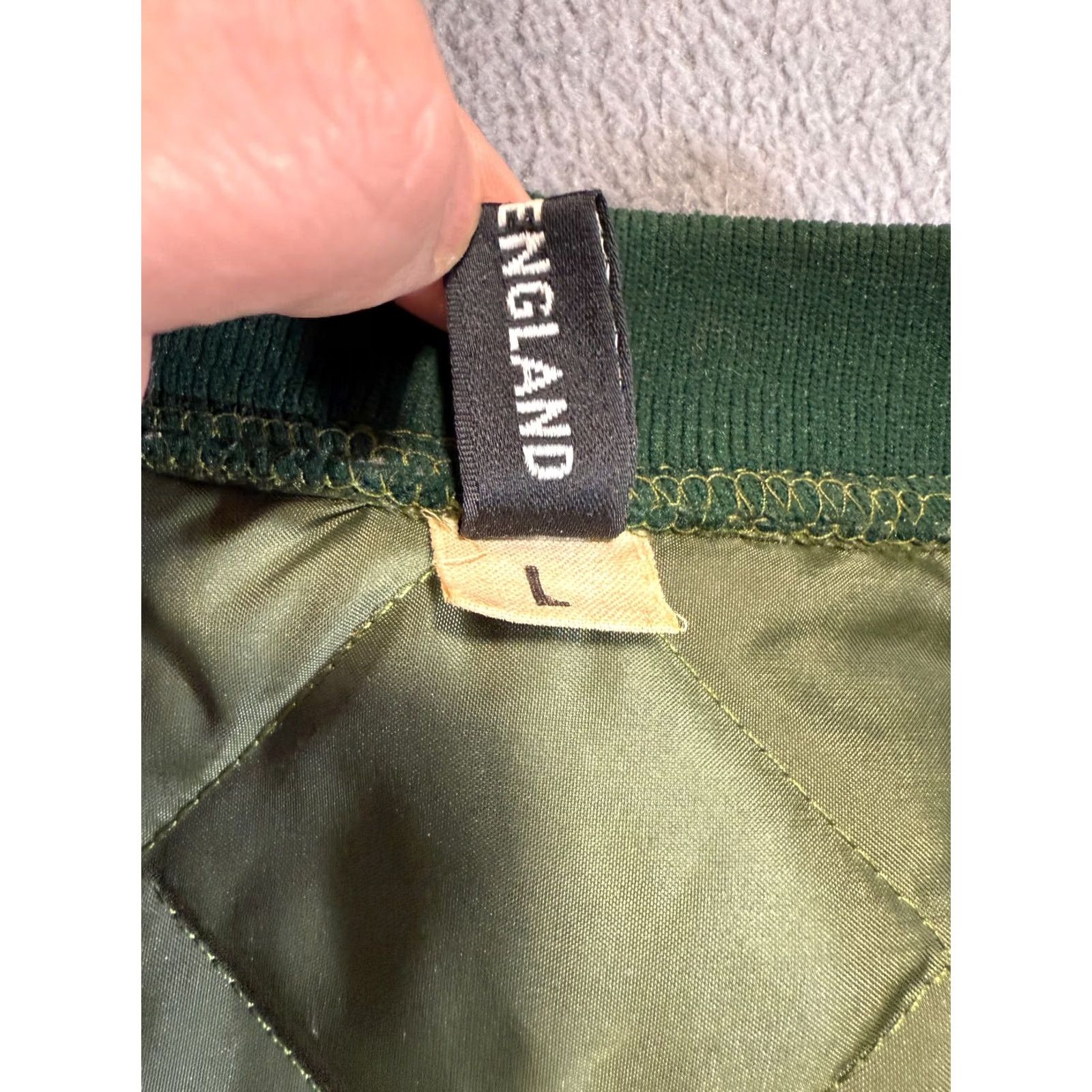 CO Vintage Dunn & Co. England green Quilted Vest Waistcoat Mens L Vest Quilted England green Dunn & Co. Mens L Vest Size US L / EU 52-54 / 3 - 7 Thumbnail