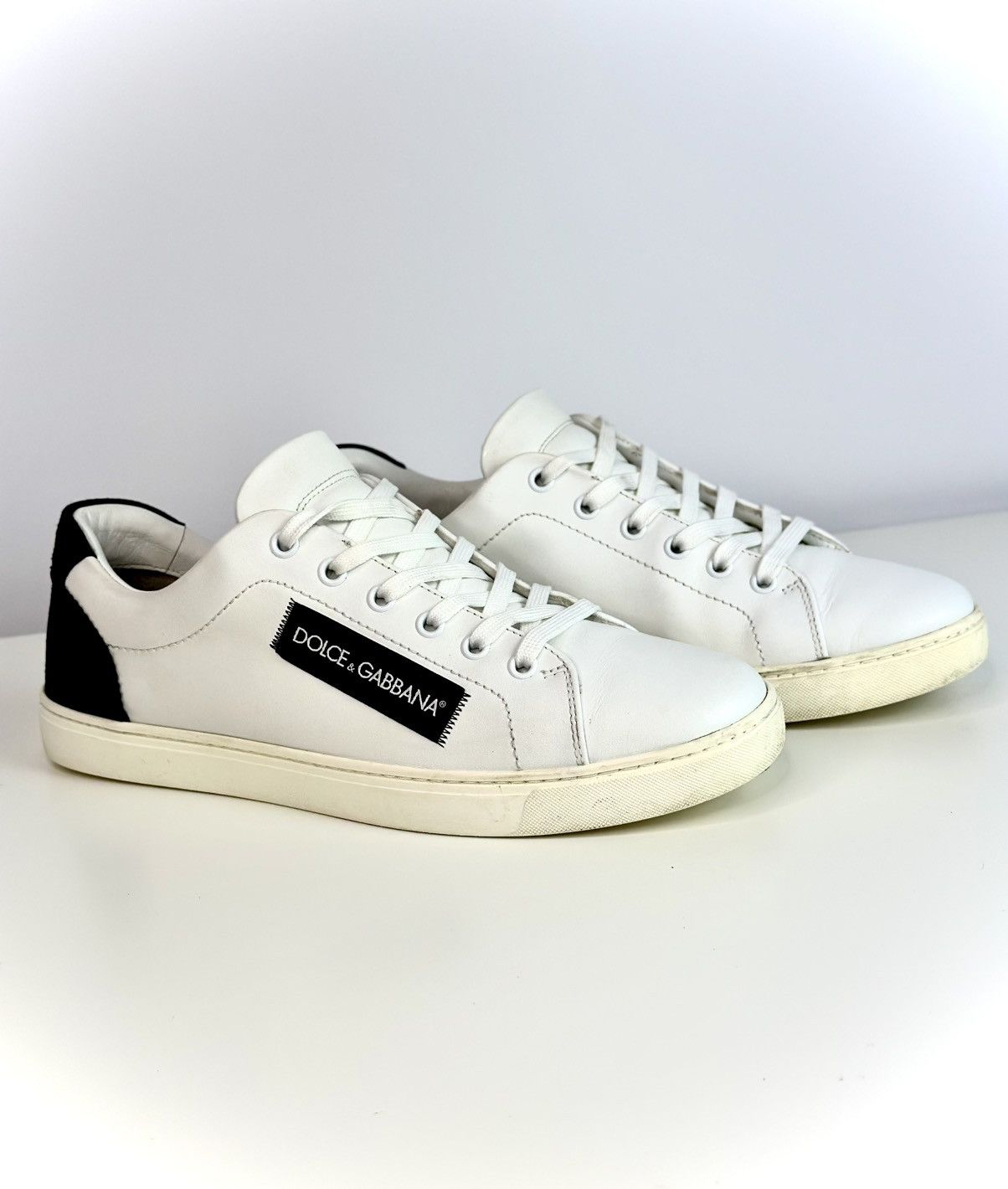 Dolce & Gabbana Dolce & Gabbana White Black Leather Lace Up Sneakers 40s Size US 9 / IT 39 - 2 Thumbnail