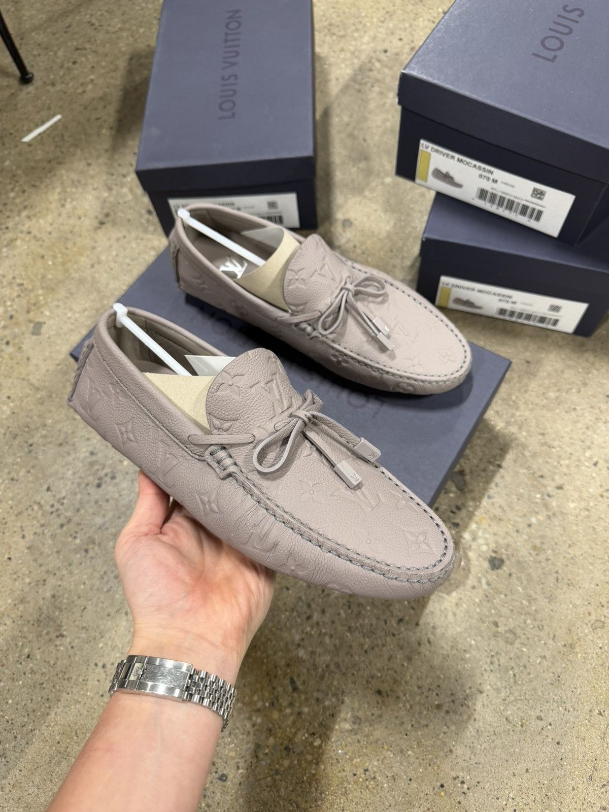 Louis Vuitton Louis Vuitton Driving Monogram Leather Loafers NEW Size US 7 / EU 40 - 1 Thumbnail
