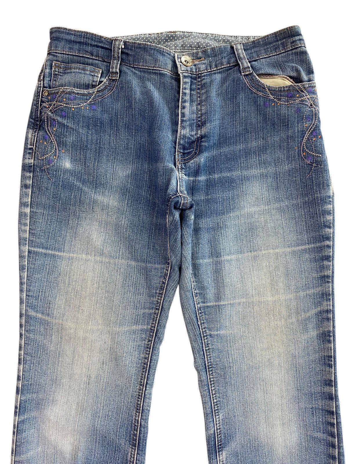 Japanese Brand Japanese Brand Embroidery Art Style Faded Wash Jeans Size US 30 / EU 46 - 2 Thumbnail