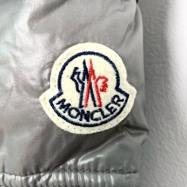 Moncler Moncler Bady Logo Silver Gray Quilted Down Hooded Jacket Coa Size XL / US 12-14 / IT 48-50 - 5 Thumbnail