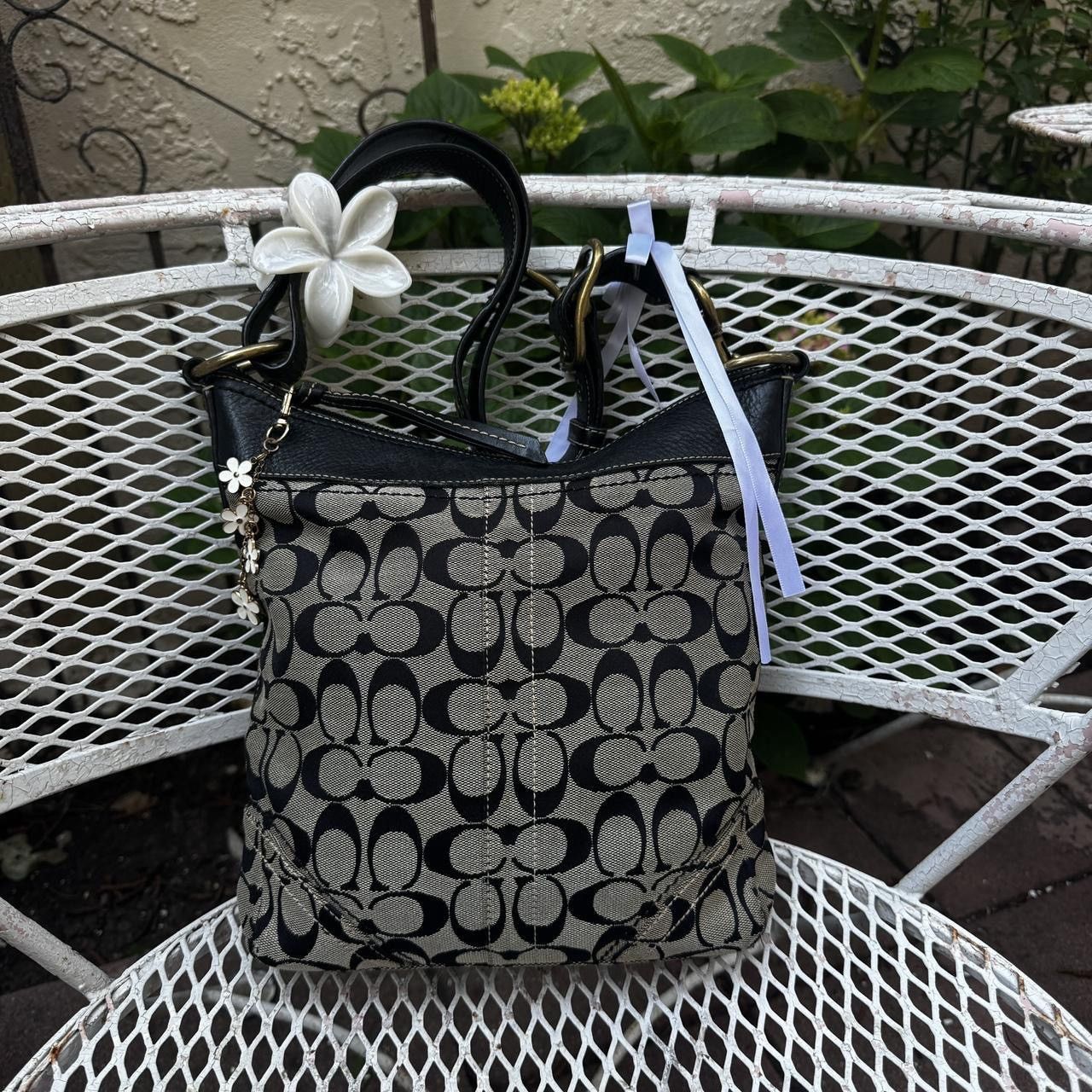 Coach Signature Coach Black Monogramed Shoulder Bag Size ONE SIZE - 1 Thumbnail