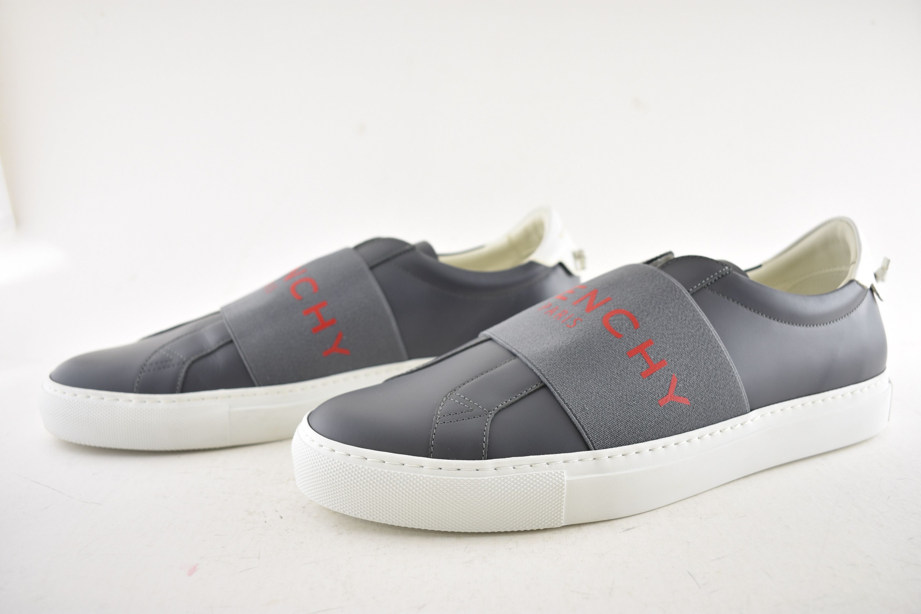 Givenchy Givenchy Urban Street Red Logo White Low Top Sneaker 44 11 Size US 11 / EU 44 - 9 Thumbnail