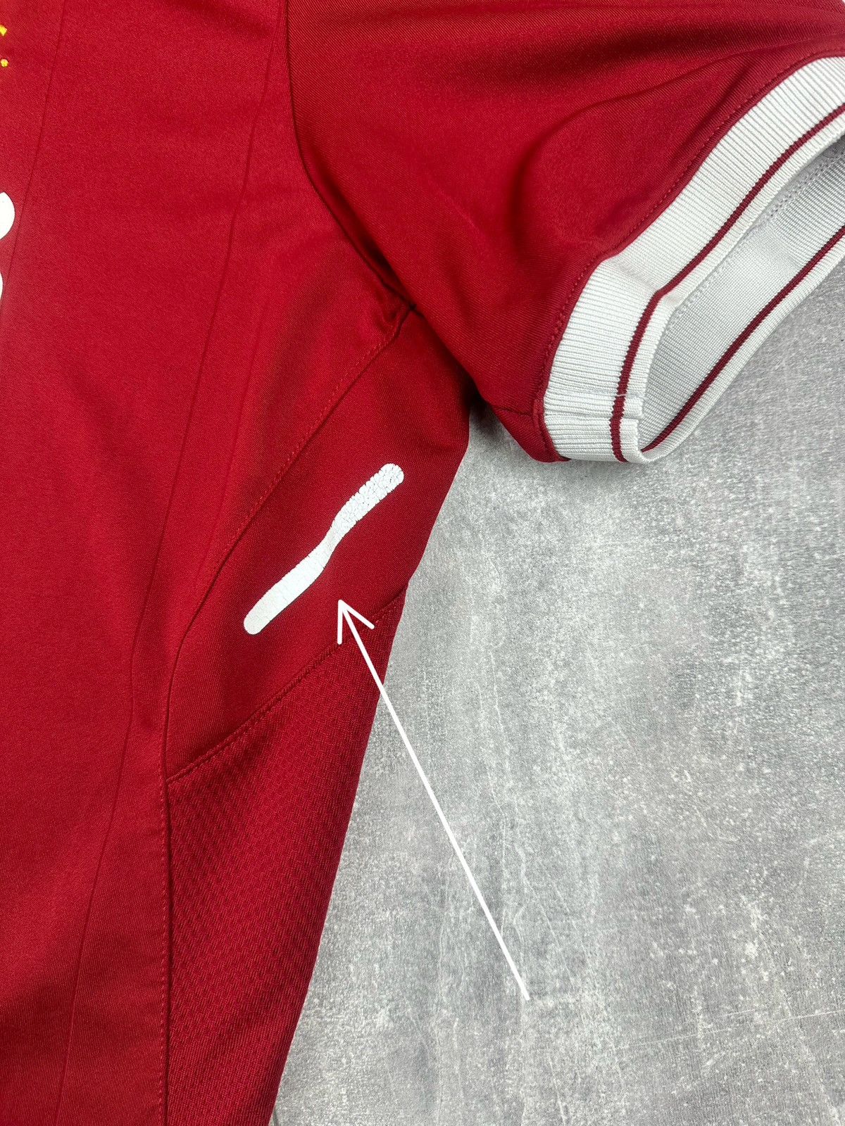 New Balance New Balance Liverpool FC 2017/18 Home Soccer Football Jersey Size US M / EU 48-50 / 2 - 7 Thumbnail