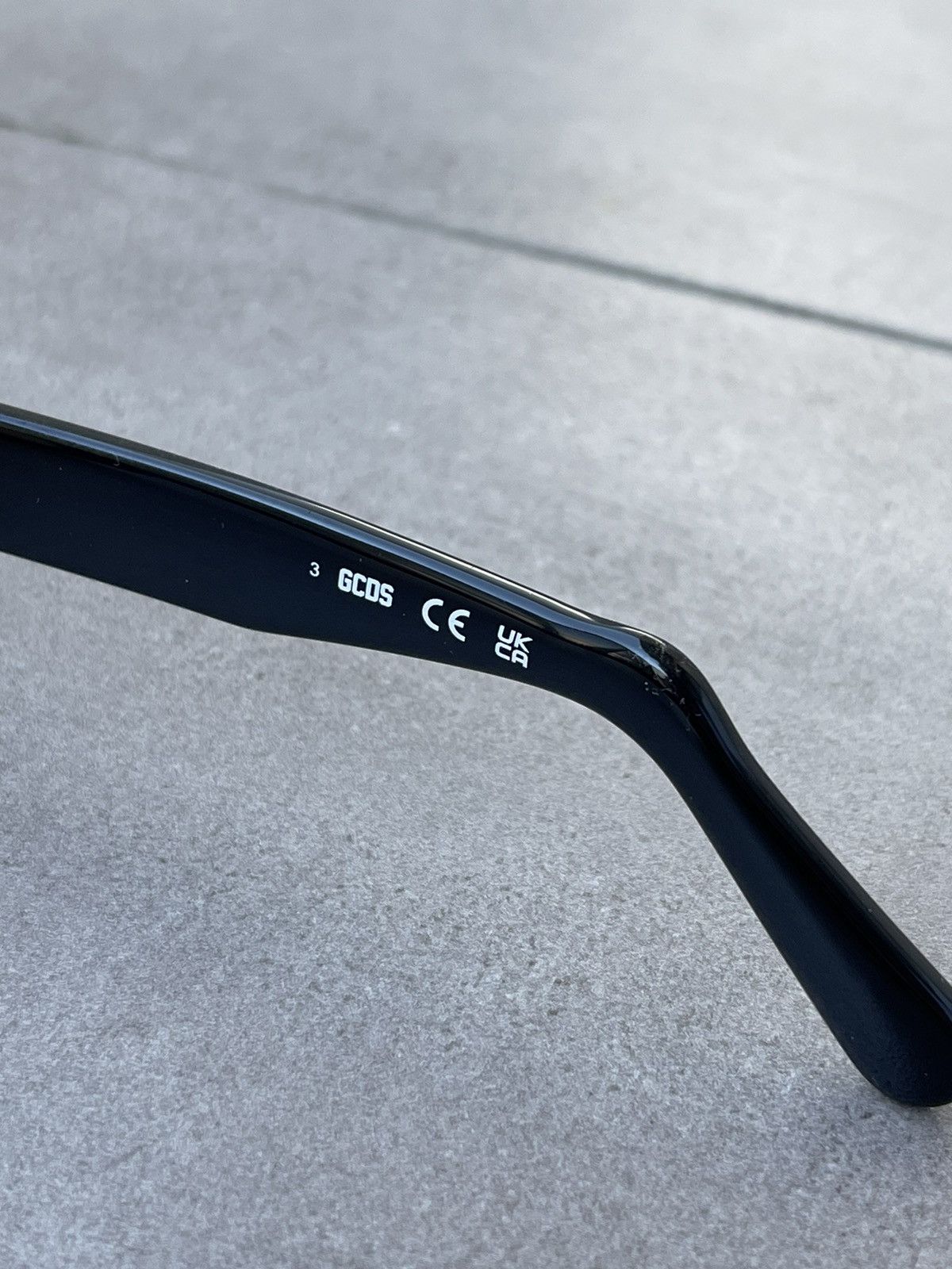 GCDS !DS! SS23 GCDS GD0027 01E Oval Black Sunglasses Size ONE SIZE - 14 Thumbnail
