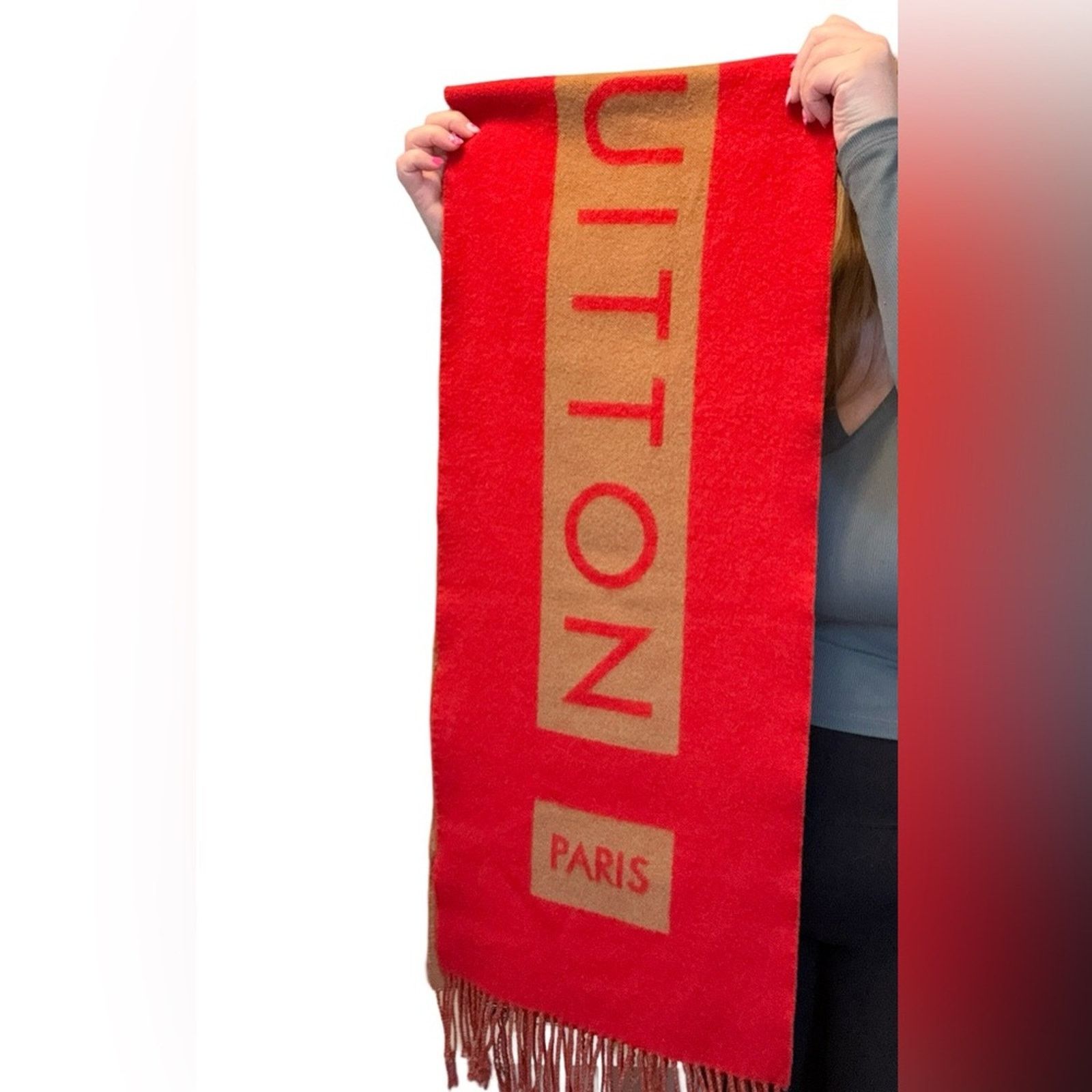 Louis Vuitton Louis Vuitton Red & Camel Double Sided 100% Cashmere Scarf Size ONE SIZE - 5 Thumbnail