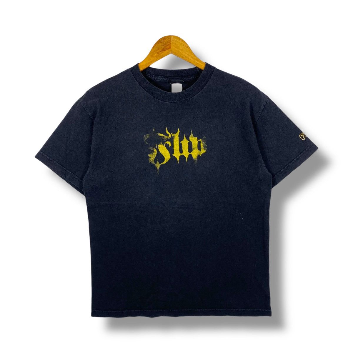 Flip Skateboards Vintage 00s FLIP SKATEBOARDS Logo Faded Tee Shirt Medium Size US M / EU 48-50 / 2 - 1 Thumbnail
