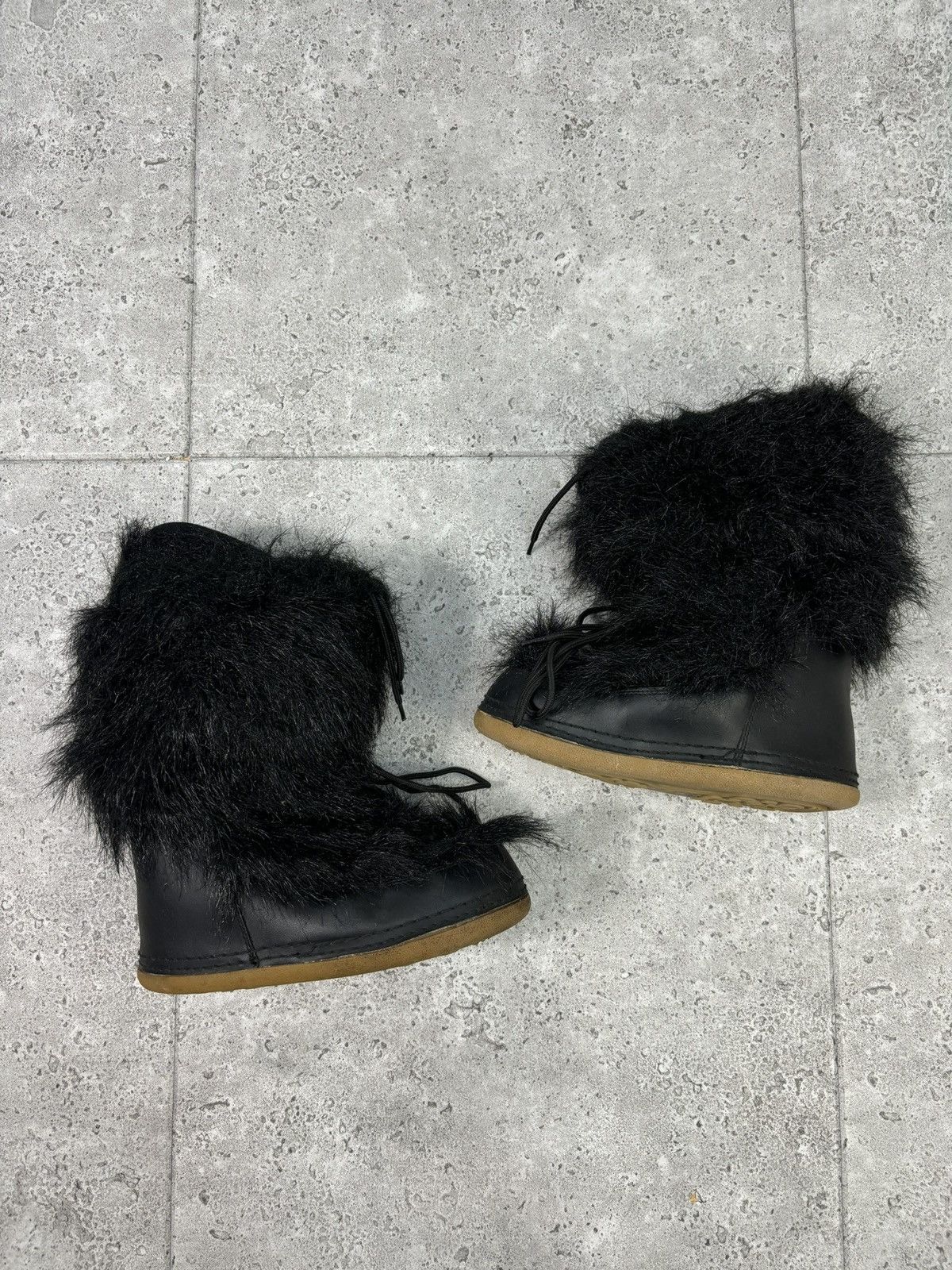 Japanese Brand × Vintage Crazy Japan Mohair Yeti Snow Moon Boots Winter Y2K 2000s Size US 7.5 / IT 37.5 - 1 Thumbnail