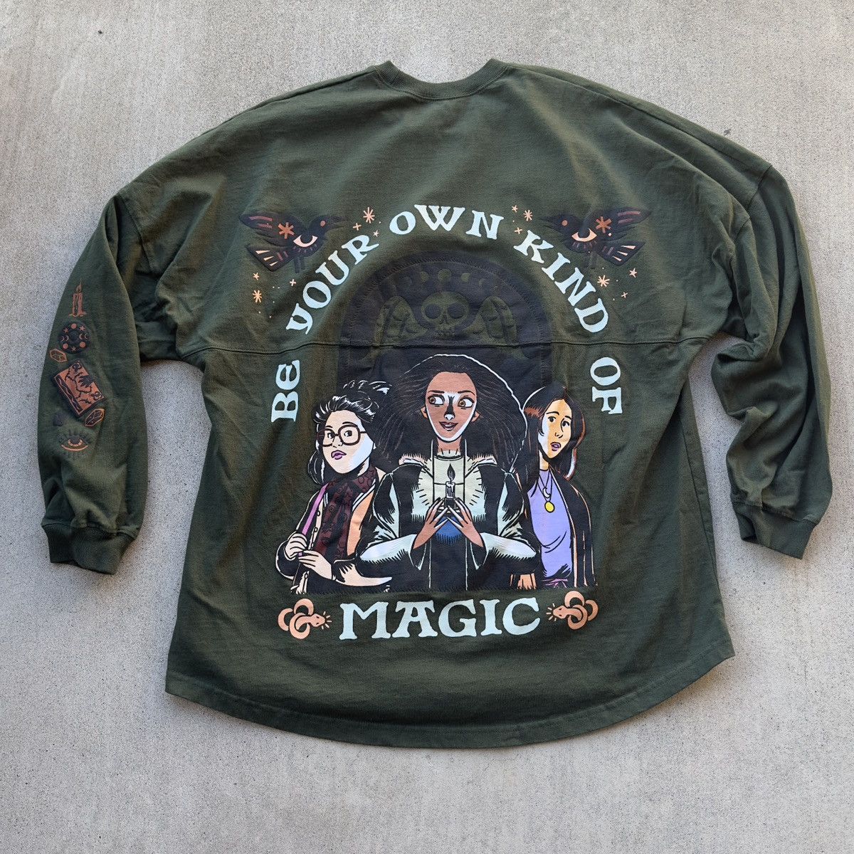 Disney Disney Hocus Pocus Spirit Jersey Size XL Size US XL / EU 56 / 4 - 1 Thumbnail
