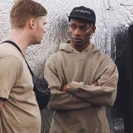 Nike LAST DROP 🚨Vintage 90s Nike Beige Centre Swoosh Travis Scott Size US L / EU 52-54 / 3 - 2 Thumbnail